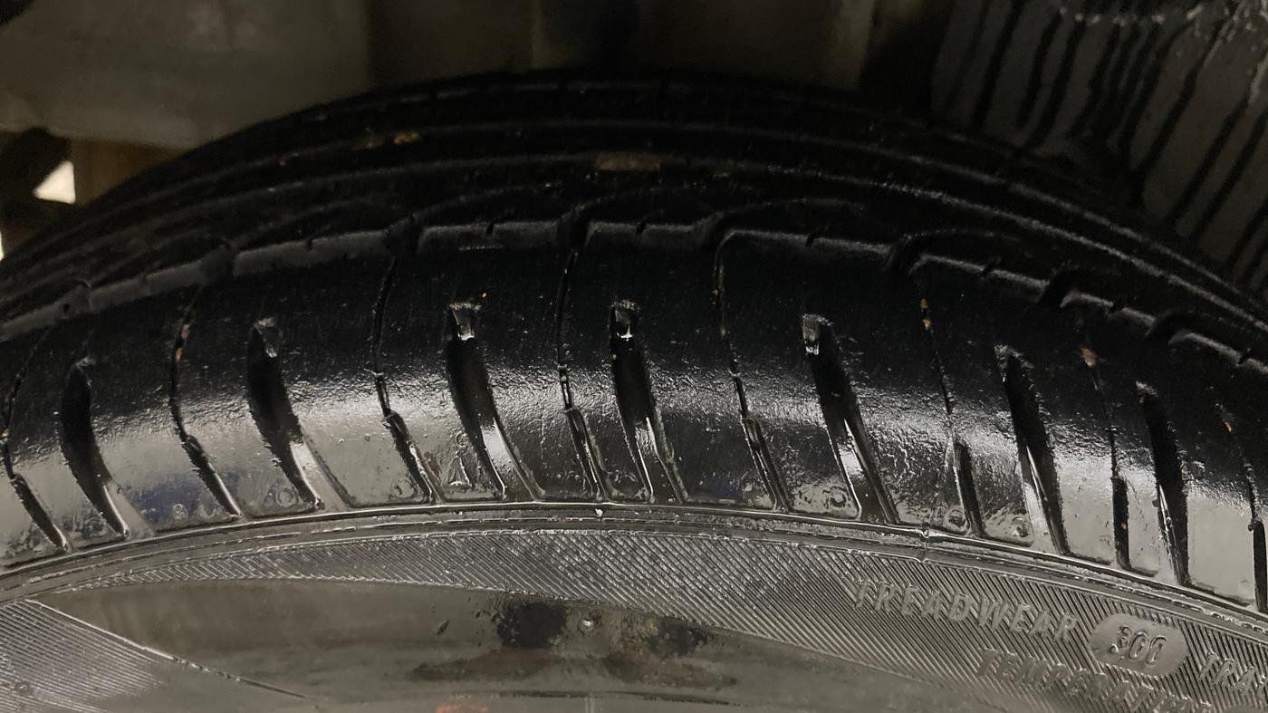 2018 Tata Tiago XZA PETROL, Petrol, Automatic, 70,276 km, Right Rear Tyre Tread