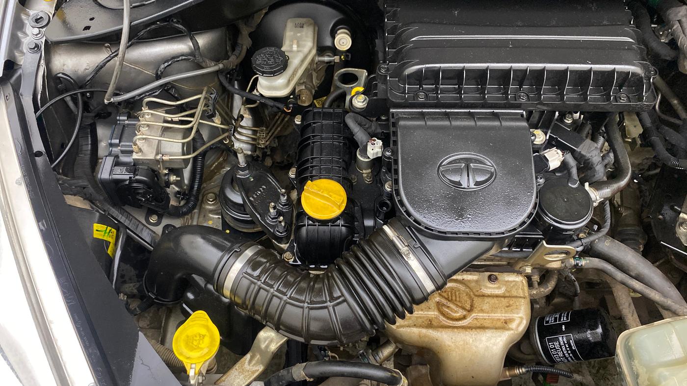 2018 Tata Tiago XZA PETROL, Petrol, Automatic, 70,276 km, Engine View - Right