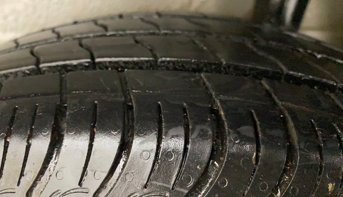 2020 Maruti S PRESSO VXI (O) CNG, CNG, Manual, 39,424 km, Left Rear Tyre Tread