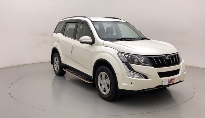 2017 Mahindra XUV500 W6, Diesel, Manual, 51,377 km, Right Front Diagonal