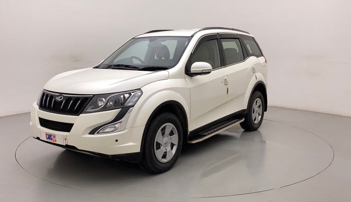 2017 Mahindra XUV500 W6, Diesel, Manual, 51,377 km, Left Front Diagonal