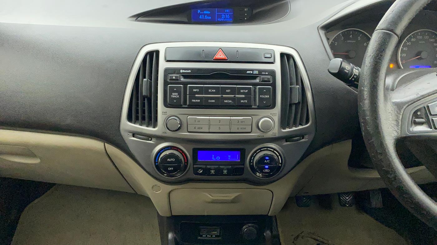 2012 Hyundai i20 SPORTZ 1.2, Petrol, Manual, 99,352 km, Air Conditioner