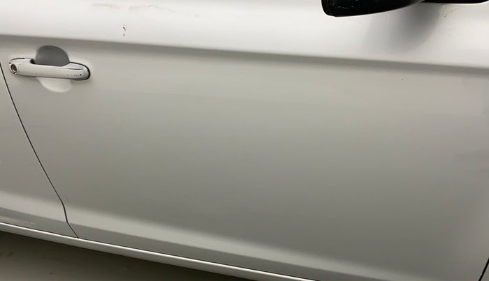 2012 Hyundai i20 SPORTZ 1.2, Petrol, Manual, 99,352 km, Driver-side door - Slightly dented