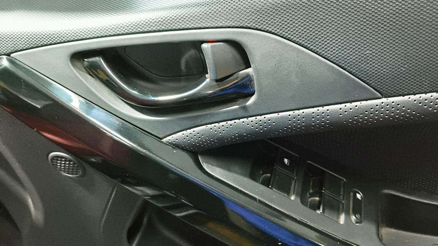 2023 Tata NEXON XZA PLUS LUX SUNROOF RED DARK DIESEL, Diesel, Automatic, 63,901 km, Driver Side Door Panels Control