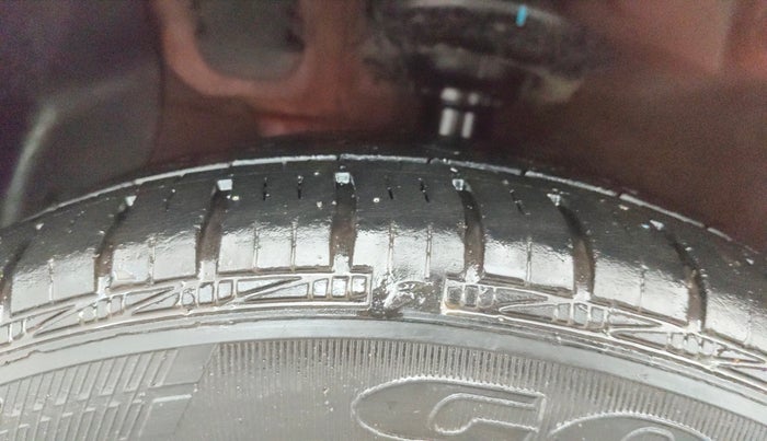 2017 Hyundai Grand i10 ERA 1.2 KAPPA VTVT, Petrol, Manual, 18,070 km, Left Front Tyre Tread