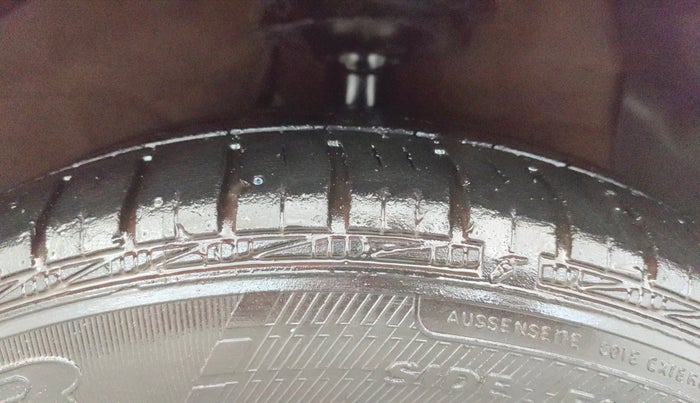 2017 Hyundai Grand i10 ERA 1.2 KAPPA VTVT, Petrol, Manual, 18,070 km, Right Front Tyre Tread