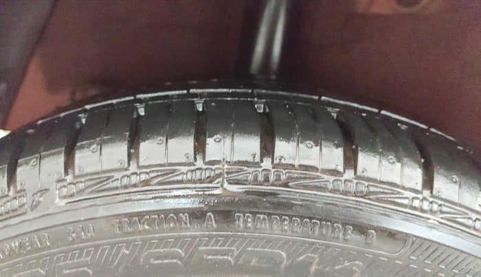 2017 Hyundai Grand i10 ERA 1.2 KAPPA VTVT, Petrol, Manual, 18,070 km, Right Rear Tyre Tread