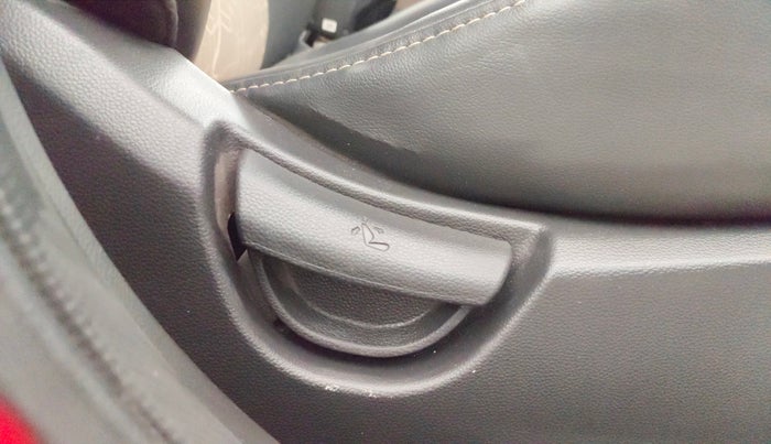 2017 Hyundai Grand i10 ERA 1.2 KAPPA VTVT, Petrol, Manual, 18,070 km, Driver Side Adjustment Panel