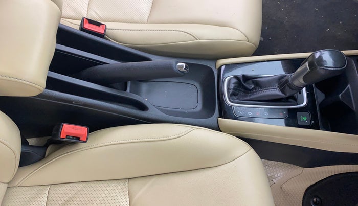 2020 Honda City 1.5L I-VTEC ZX CVT, Petrol, Automatic, 53,401 km, Gear Lever