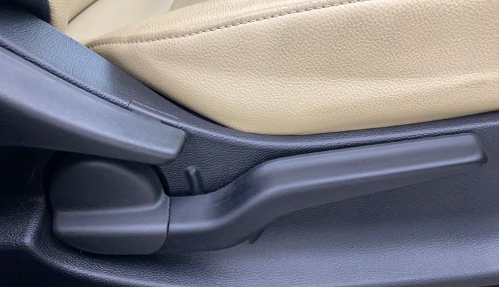 2020 Honda City 1.5L I-VTEC ZX CVT, Petrol, Automatic, 53,401 km, Driver Side Adjustment Panel