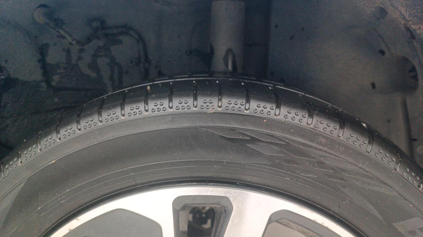 2021 Tata ALTROZ XZ PETROL, Petrol, Manual, 78,210 km, Left Rear Tyre Tread