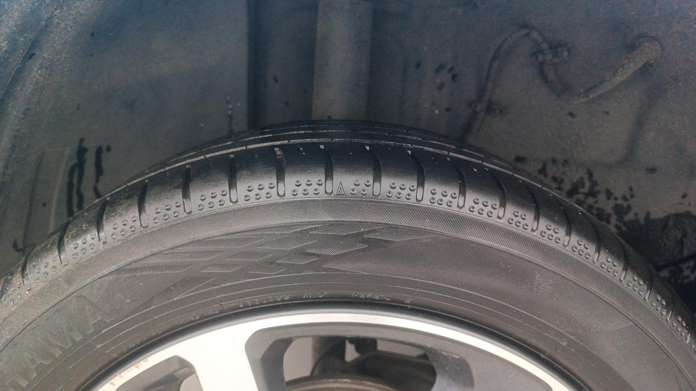 2021 Tata ALTROZ XZ PETROL, Petrol, Manual, 78,210 km, Right Rear Tyre Tread