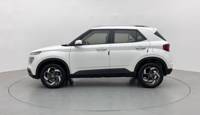 2019 Hyundai VENUE SX(O) CRDi, Diesel, Manual, 32,716 km, Left Side
