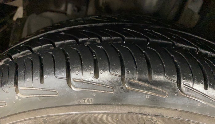 2017 Tata Tiago XE PETROL, Petrol, Manual, 43,479 km, Left Front Tyre Tread