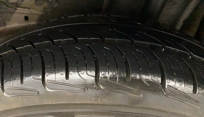 2017 Tata Tiago XE PETROL, Petrol, Manual, 43,479 km, Left Rear Tyre Tread