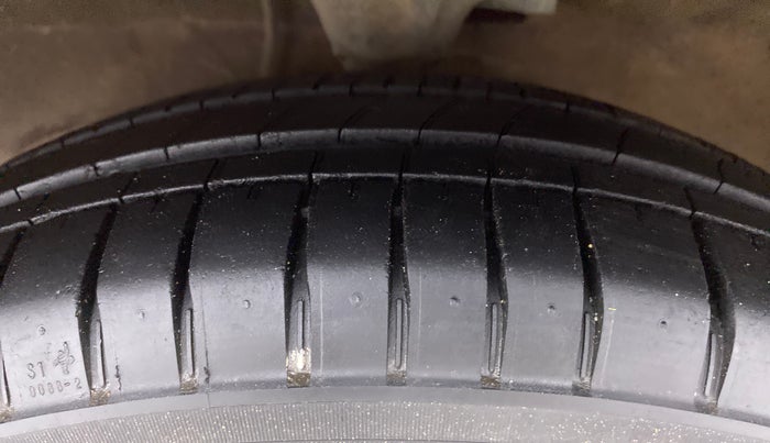 2012 Hyundai i10 SPORTZ 1.2 AT KAPPA2, Petrol, Automatic, 54,545 km, Left Front Tyre Tread