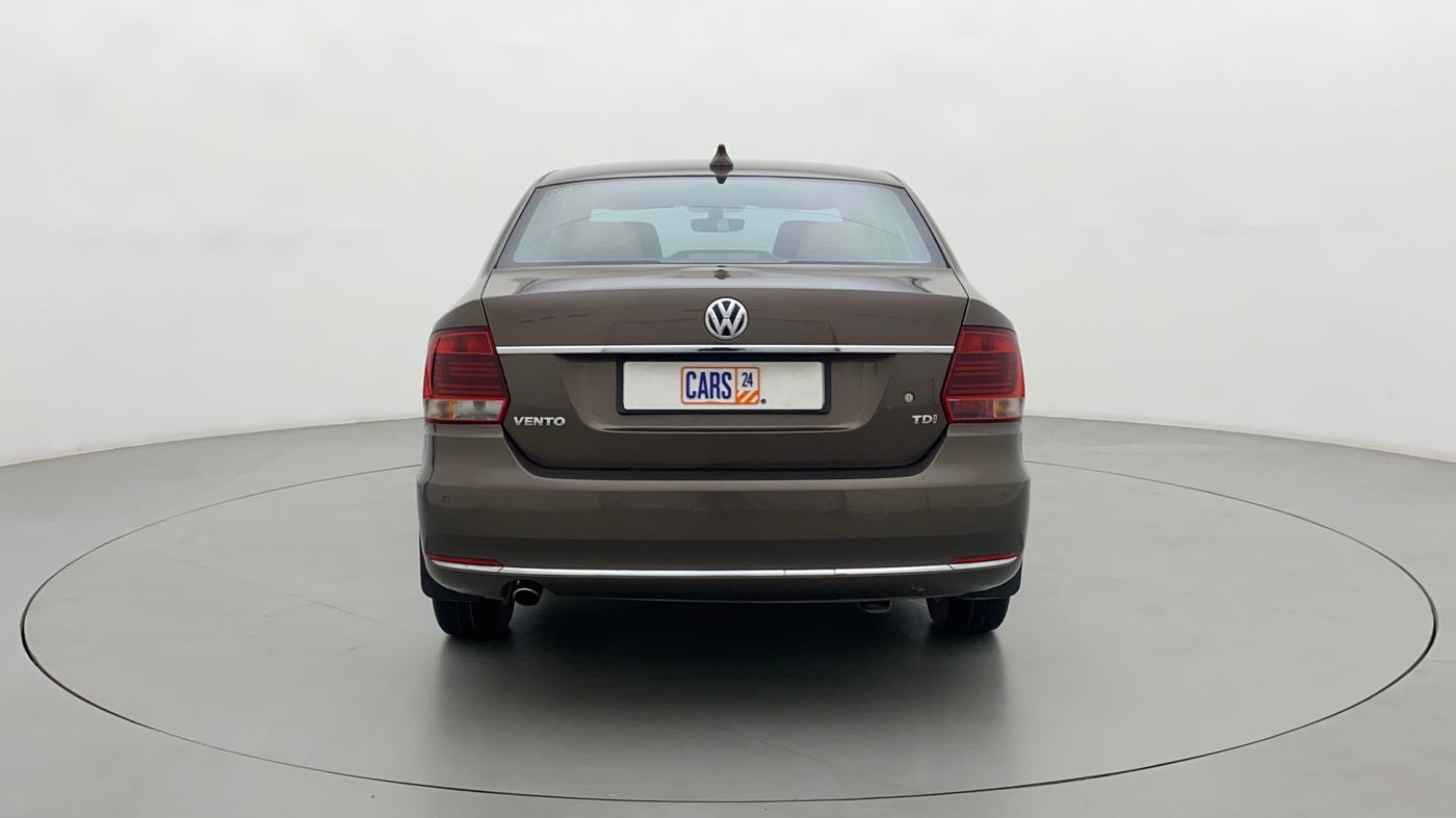 2016 Volkswagen Vento HIGHLINE 1.5 AT, Diesel, Automatic, 1,00,894 km, Back/Rear