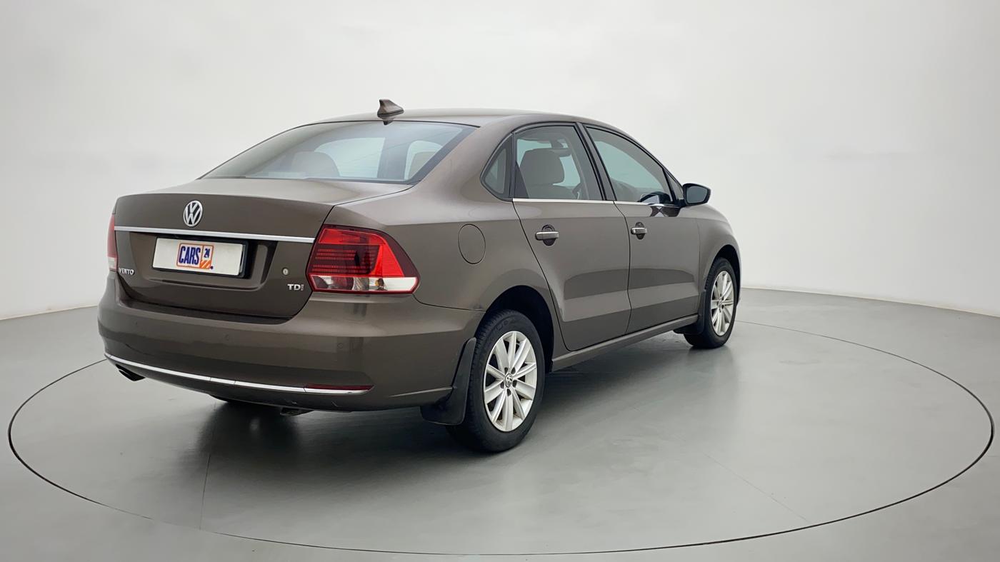 2016 Volkswagen Vento HIGHLINE 1.5 AT, Diesel, Automatic, 1,00,894 km, Right Back Diagonal