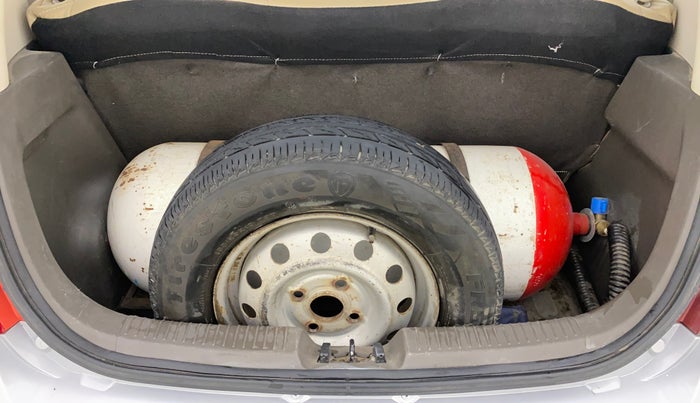 2016 Hyundai i10 MAGNA 1.1, CNG, Manual, 93,408 km, Boot Inside