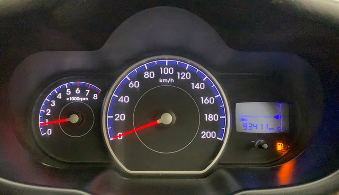 2016 Hyundai i10 MAGNA 1.1, CNG, Manual, 93,408 km, Odometer Image