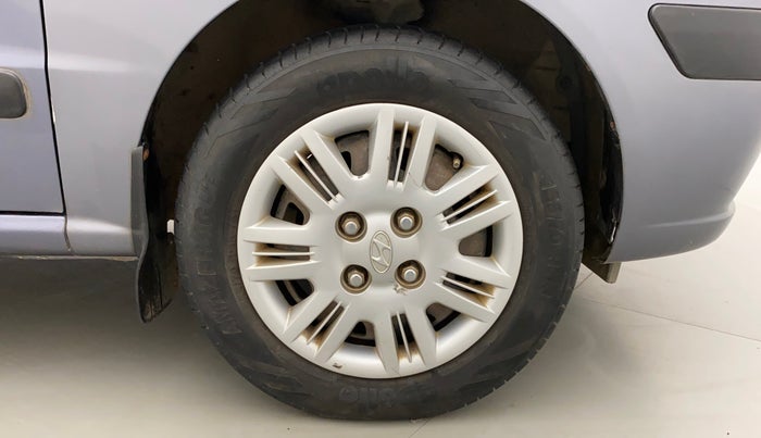 2011 Hyundai Santro Xing GLS, Petrol, Manual, 1,41,380 km, Right Front Wheel