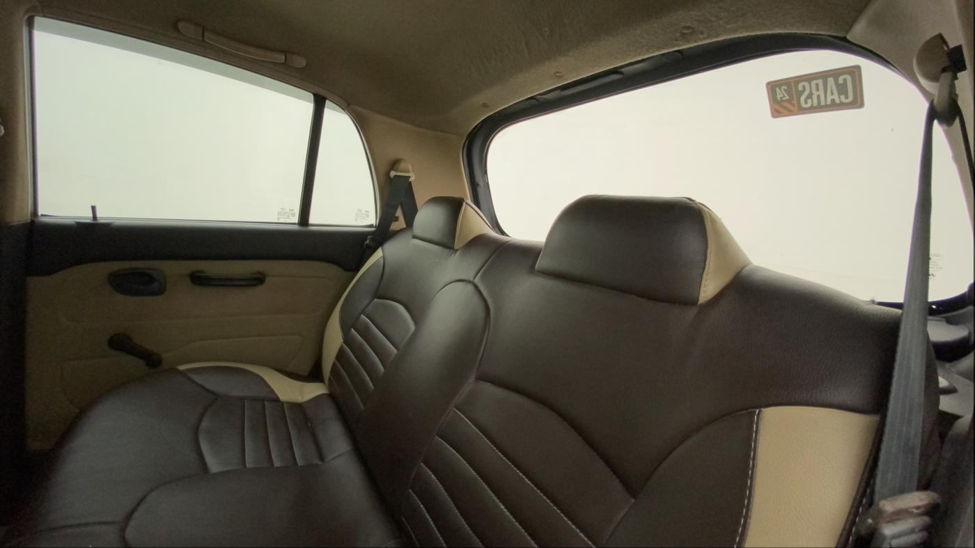 2011 Hyundai Santro Xing GLS, Petrol, Manual, 1,41,380 km, Right Side Rear Door Cabin