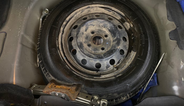 2014 Maruti Swift Dzire VXI, Petrol, Manual, 34,579 km, Spare Tyre