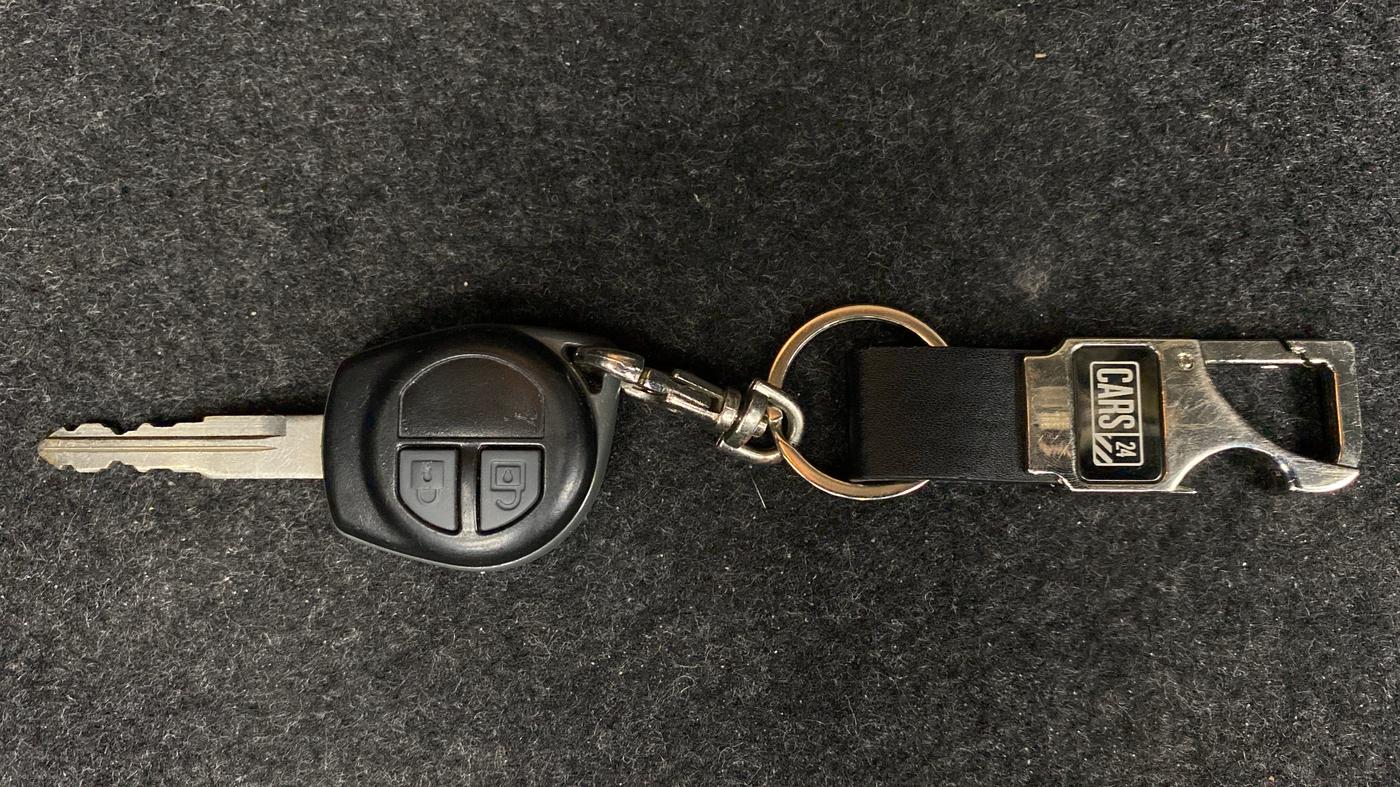 2013 Maruti Swift Dzire ZXI 1.2 BS IV, Petrol, Manual, 46,749 km, Key Close Up