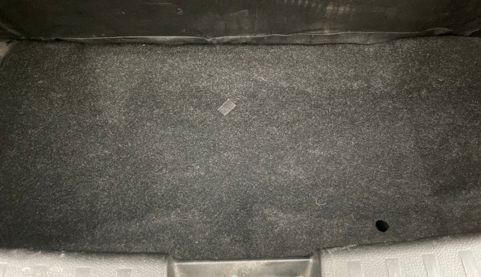 2014 Maruti Swift VXI, Petrol, Manual, 72,574 km, Boot Inside