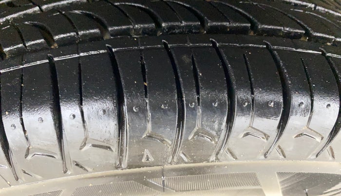 2018 Maruti Alto 800 VXI, Petrol, Manual, 39,768 km, Left Front Tyre Tread