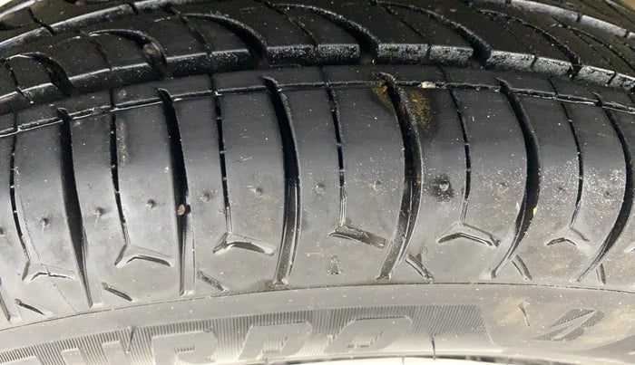 2018 Maruti Alto 800 VXI, Petrol, Manual, 39,768 km, Right Rear Tyre Tread