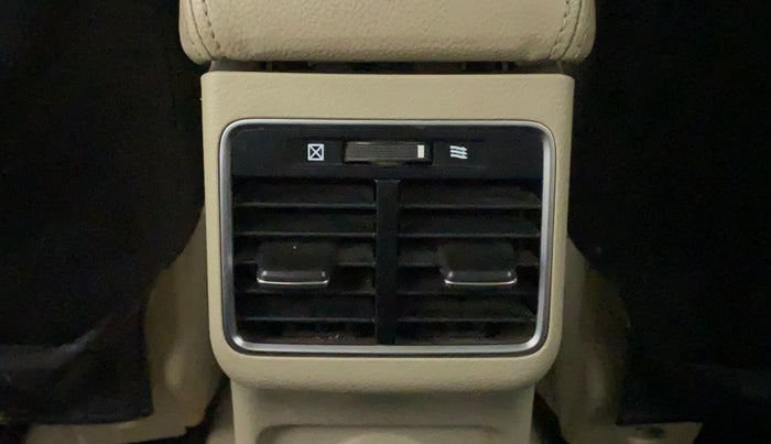 2018 Maruti Ciaz ZETA 1.4  AT PETROL, Petrol, Automatic, 64,686 km, Rear AC Vents