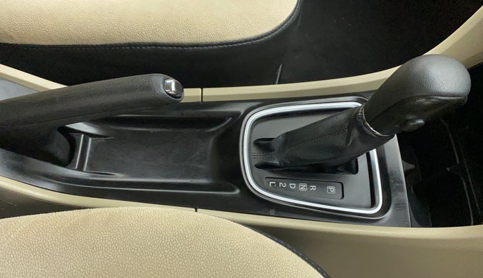 2018 Maruti Ciaz ZETA 1.4  AT PETROL, Petrol, Automatic, 64,686 km, Gear Lever