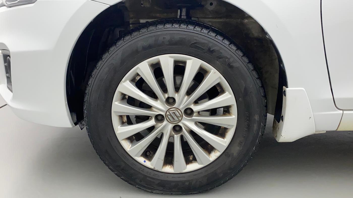 2018 Maruti Ciaz ZETA 1.4  AT PETROL, Petrol, Automatic, 64,686 km, Left Front Wheel