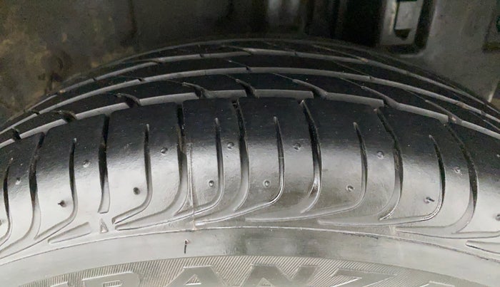 2012 Toyota Etios V, Petrol, Manual, 45,667 km, Left Rear Tyre Tread