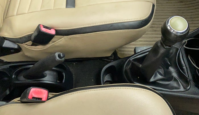 2012 Toyota Etios V, Petrol, Manual, 45,667 km, Gear Lever