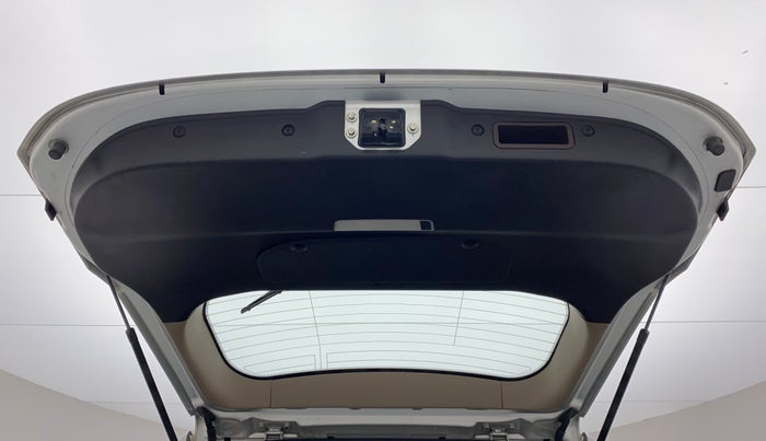 2013 Mahindra XUV500 W8, Diesel, Manual, 92,696 km, Boot Door Open