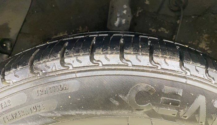 2014 Hyundai Grand i10 ASTA 1.2 KAPPA VTVT, Petrol, Manual, 35,871 km, Right Rear Tyre Tread