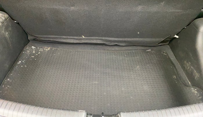 2014 Hyundai Grand i10 ASTA 1.2 KAPPA VTVT, Petrol, Manual, 35,871 km, Boot Inside