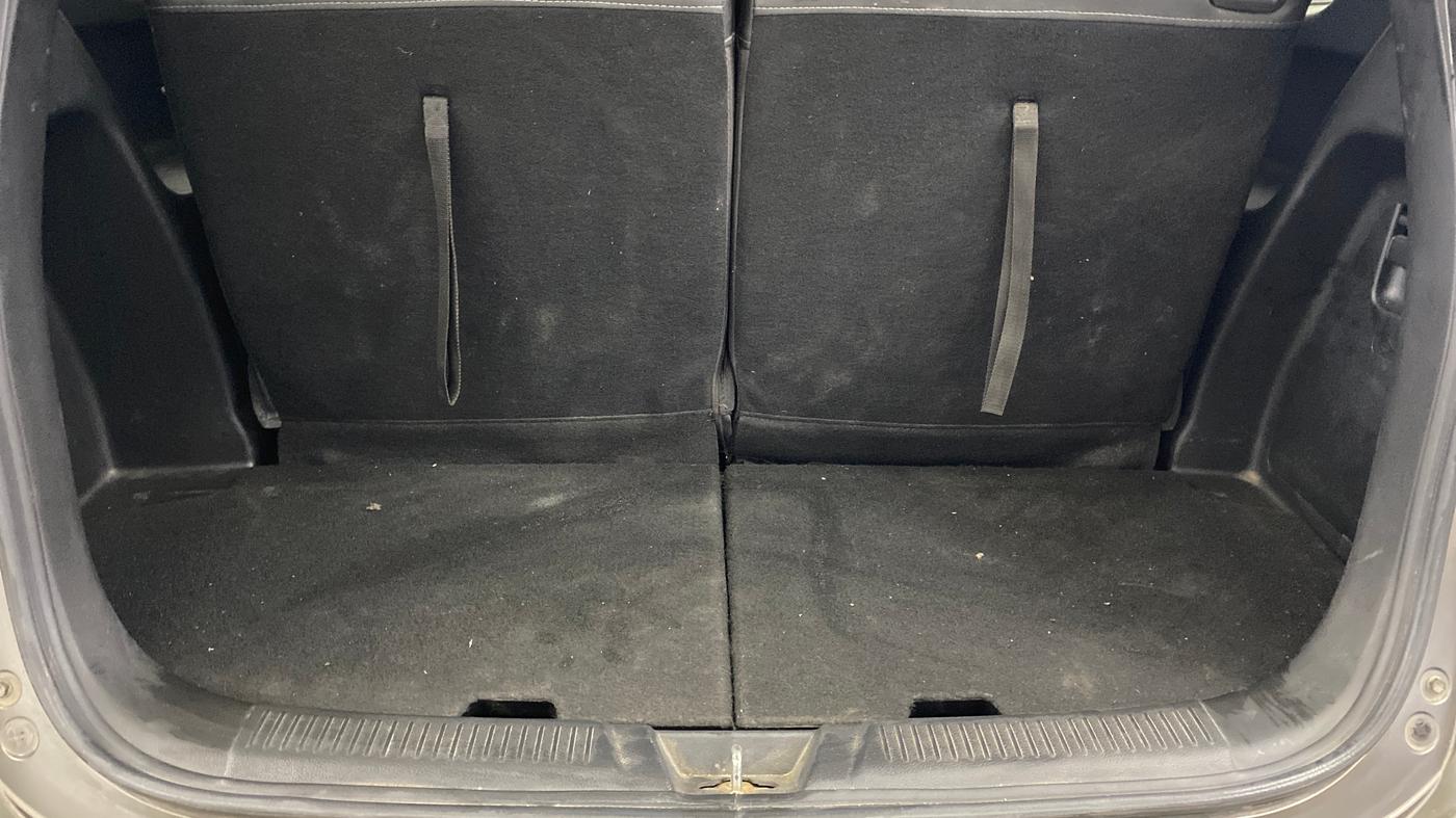 2022 Maruti XL6 ZETA AT, Petrol, Automatic, 39,914 km, Boot Inside