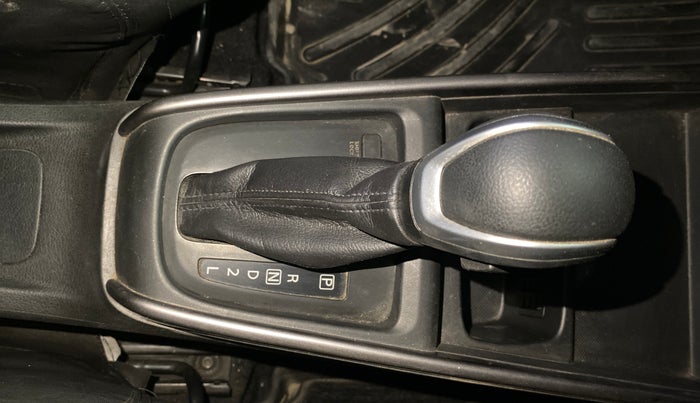 2022 Maruti XL6 ZETA AT, Petrol, Automatic, 39,772 km, Gear Lever