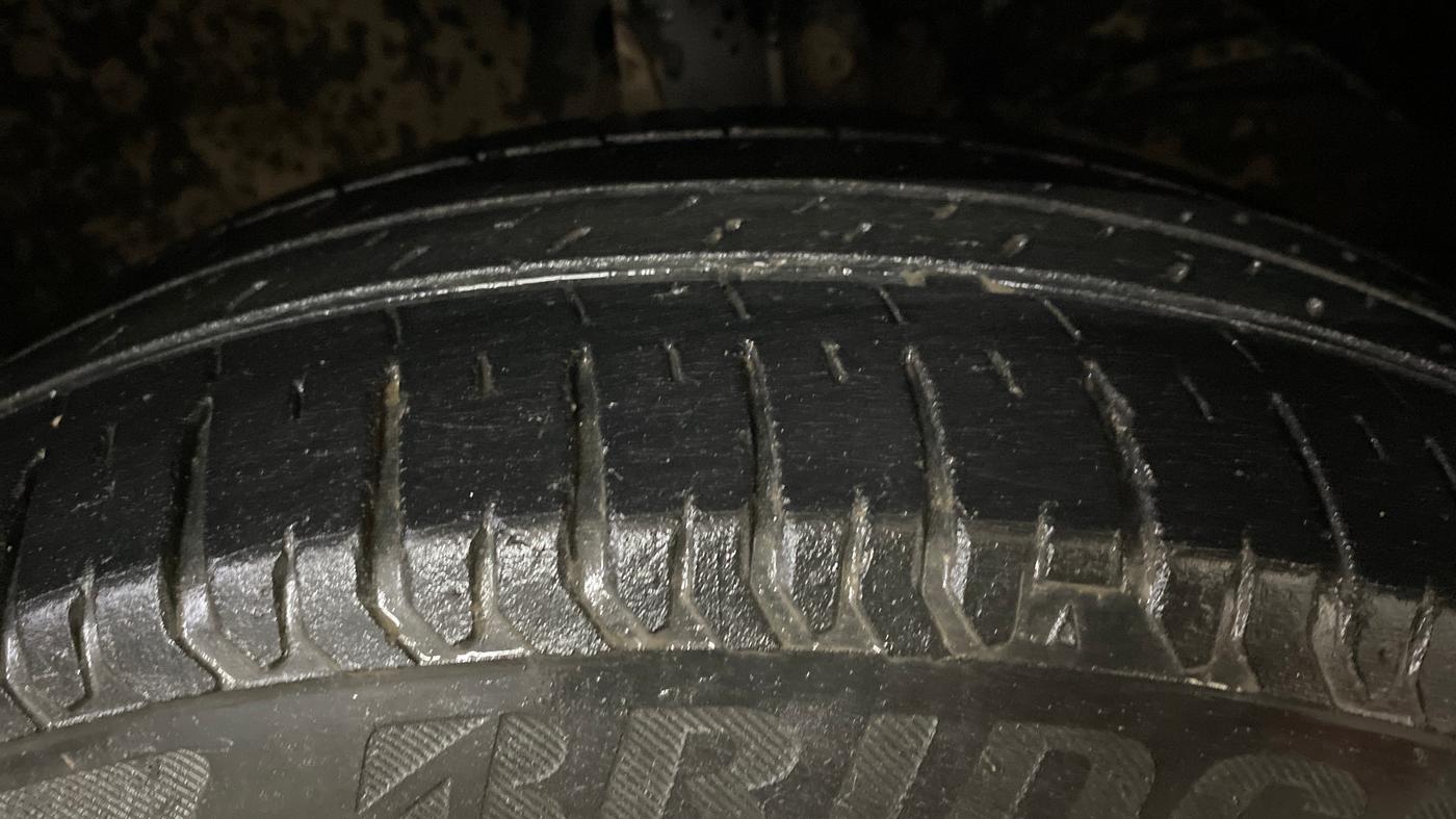 2022 Maruti XL6 ZETA AT, Petrol, Automatic, 39,914 km, Right Front Tyre Tread