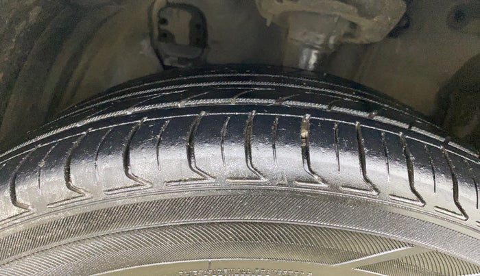 2022 Hyundai NEW I20 ASTA 1.2 MT, Petrol, Manual, 54,233 km, Left Front Tyre Tread