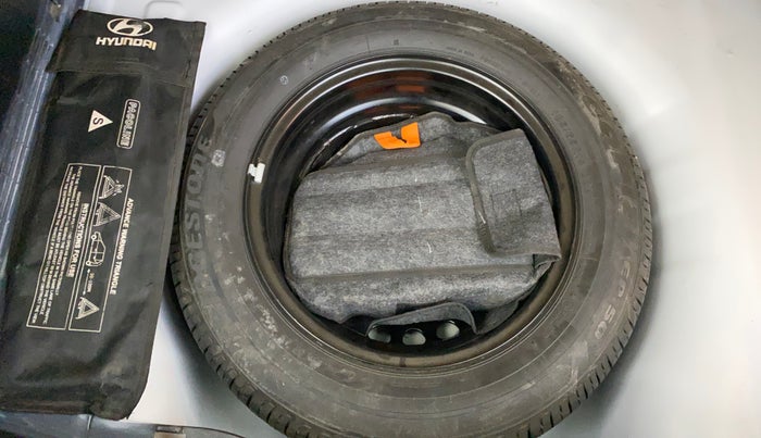 2022 Hyundai NEW I20 ASTA 1.2 MT, Petrol, Manual, 54,233 km, Spare Tyre