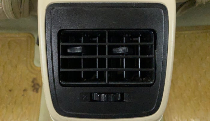 2018 Maruti Dzire VXI, Petrol, Manual, 47,507 km, Rear AC Vents