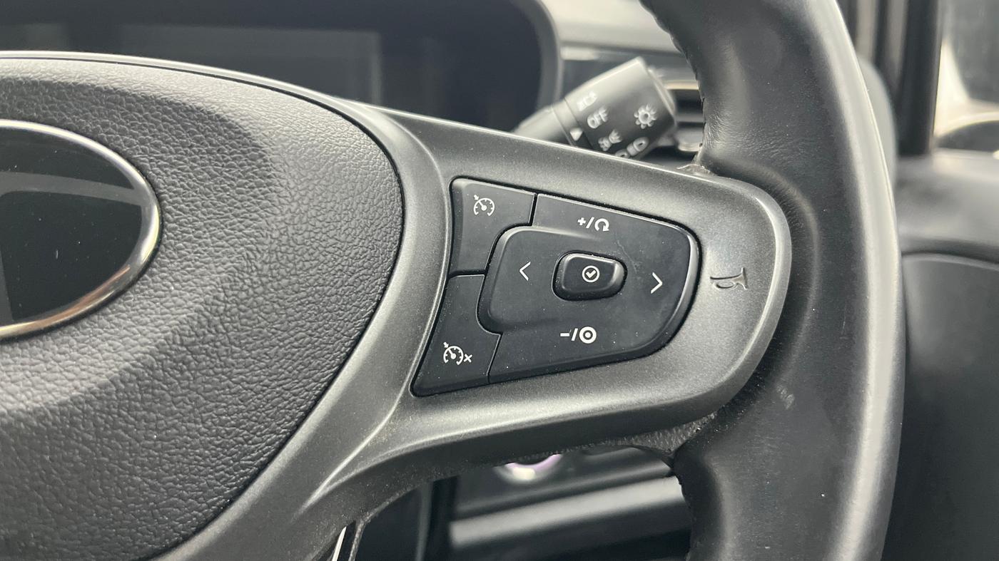 2024 Tata ALTROZ XZA Plus (S) Lux Dark Edition, Petrol, Automatic, 23,295 km, Adaptive Cruise Control