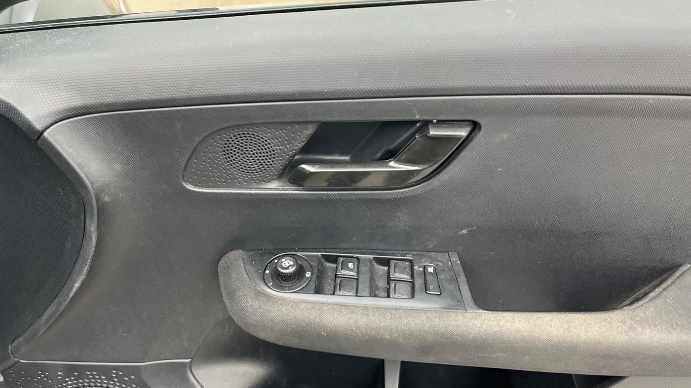 2024 Tata ALTROZ XZA Plus (S) Lux Dark Edition, Petrol, Automatic, 23,295 km, Driver Side Door Panels Control