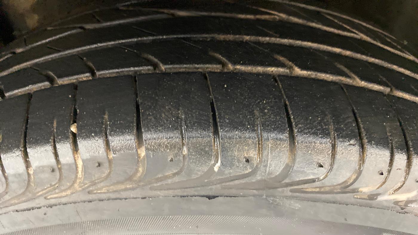 2018 Toyota YARIS VX CVT, Petrol, Automatic, 54,445 km, Left Front Tyre Tread