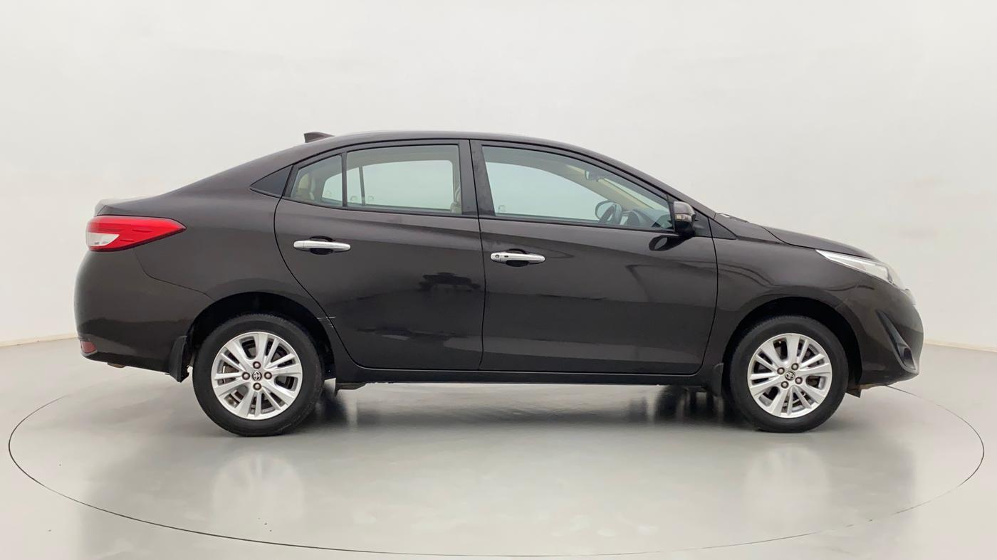 2018 Toyota YARIS VX CVT, Petrol, Automatic, 54,445 km, Right Side View