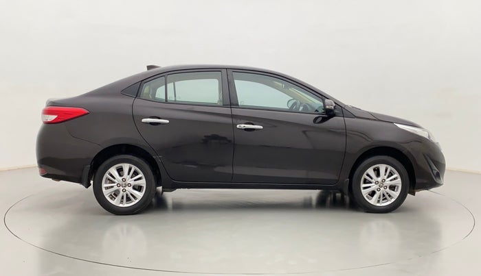 2018 Toyota YARIS VX CVT, Petrol, Automatic, 54,445 km, Right Side View